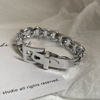 Vòng tay lắc tay xích titan belt bracelet