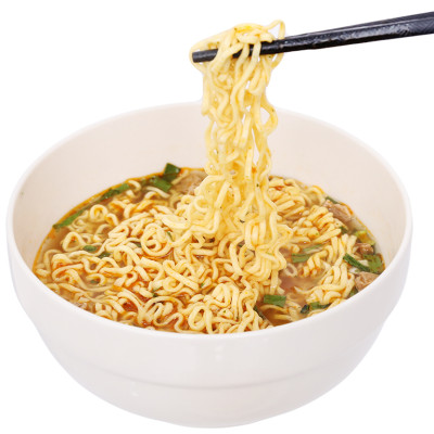 Thùng 30 gói mì khoai tây Omachi xốt bò hầm 80g