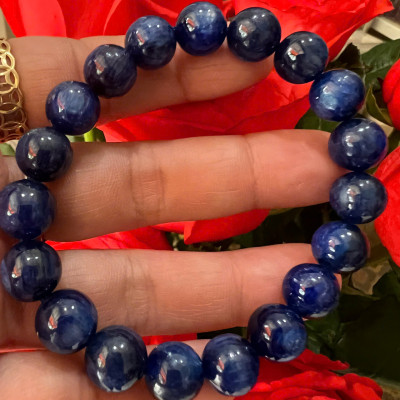 Vòng Tay Chuỗi Nữ Đá Kyanite Xanh Dương Đậm bóng đẹp tự nhiên hay Sapphire nước size hạt 10mm hợp nữ mệnh Thủy mệnh Mộc đeo ạ