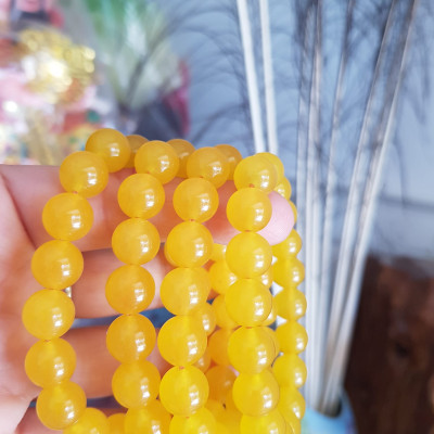 Chiếc Vòng tay đá mã não vàng anh tươi quá đẹp Size hạt 10mm Nữ mệnh kim thổ thủy đeo Vòng vàng anh này người lớn trẻ em nhỏ đeo được hết ạ rất là xinh xắn luôn