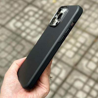 Ốp lưng cho Samsung Galaxy S24 Ultra / 15 Pro Max vân carbon hiệu Likgus Carbon Synthetic Fiber - Hàng chính hãng