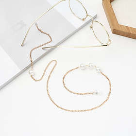 Dây đeo kính bất đối xứng ấn tượng