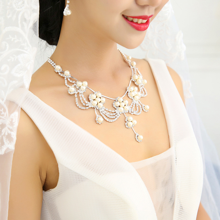 Bộ trang sức cô dâu hoa ngọc trai đính đá