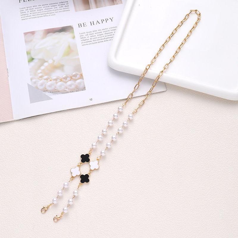 Dây đeo kính cỏ 4 lá may mắn mix màu bất đối xứng ấn tượng xu hướng thời trang giới trẻ top top trend