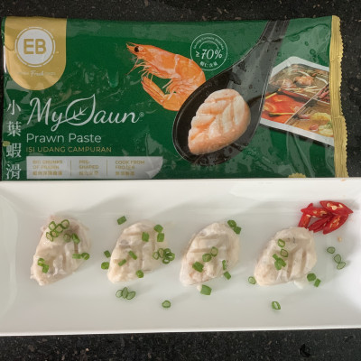 CHẢ TÔM TƯƠI HÌNH CHIẾC LÁ 130G EB MALAYSIA