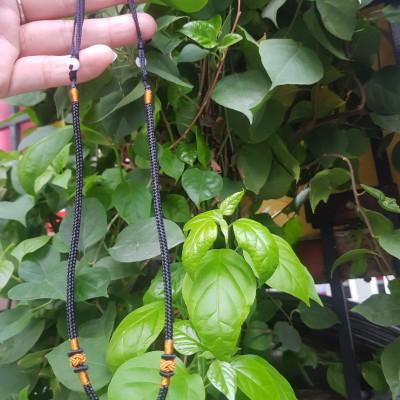 Sợi Dây ĐEN Đeo Cổ Mới Viền Họa Tiết màu Vàng 2 Bên dạng Rút đẹp Size dây dầy 3mm x dài trồng cổ Anh Chị tự chỉnh theo ý 23cm - 30cm Phối với mặt Phật, mặt dây chuyền nam nữ đeo được hết ạ