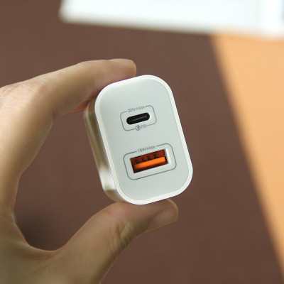 Củ sạc nhanh 20w chính hãng Remax U68 2 cổng sạc nhanh PD3.0 và QC3.0 sạc đầy 50% pin trong 30 phút - Hàng Chính Hãng Remax