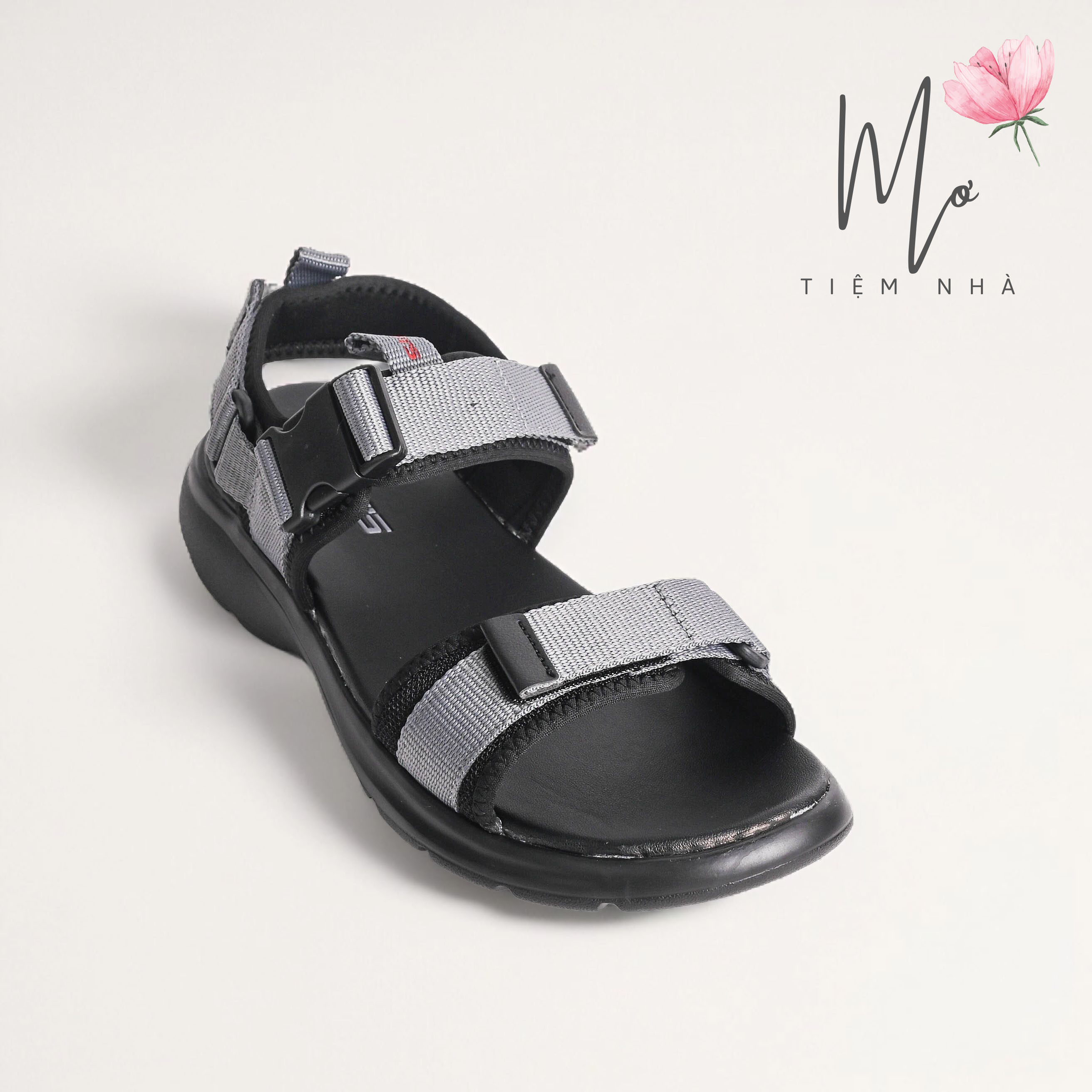 Sandal Biti