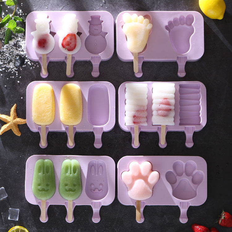 Khuôn làm kem 3 ô silicone hình dáng dễ thương tặng 50 que gỗ - Hàng chính hãng