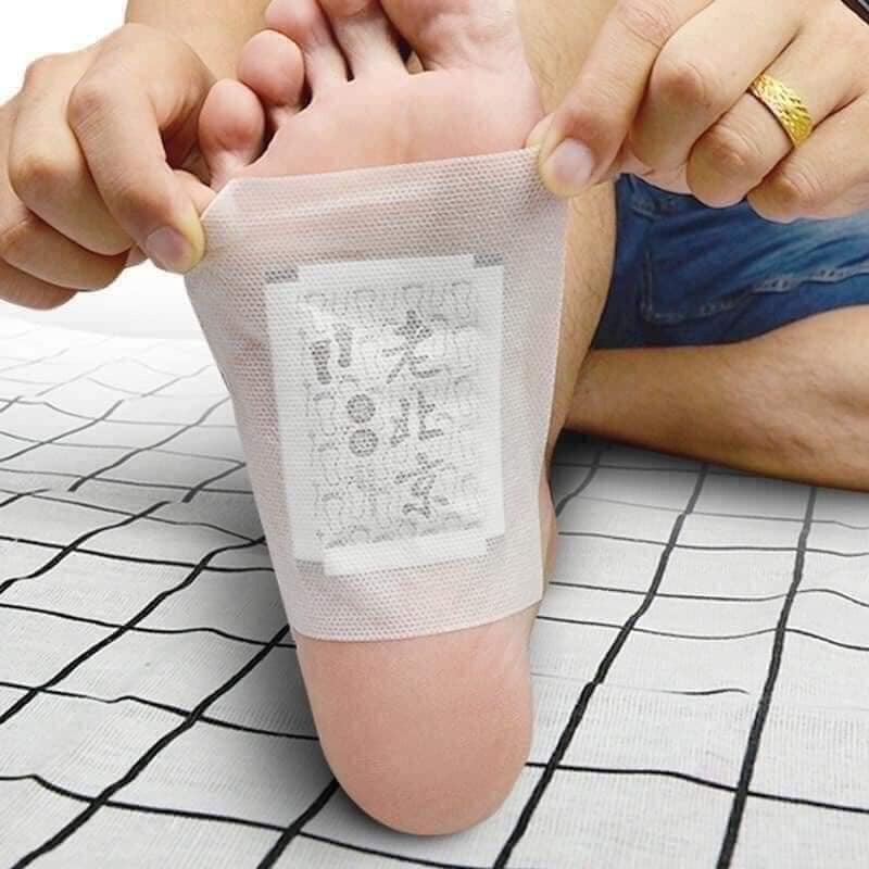 Hộp cao dán 50 miếng dán thải độc chân ngải cứu thải các chất độc qua gan bàn chân