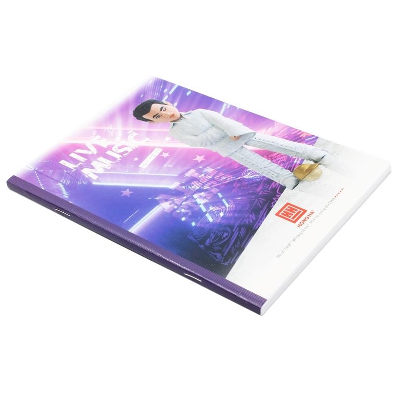 Tập Class Rap Việt - 4 Ô Ly 96 Trang 80 gsm - Hồng Hà 0438 (Mẫu Màu Giao Ngẫu Nhiên)
