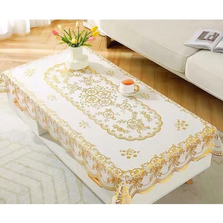(Tặng 1 lót phần ăn 30x45 cm) Khăn Trải Bàn PAULEE WLG 751 hoa văn phủ nhũ vàng (90 x 150 cm), không thấm nước