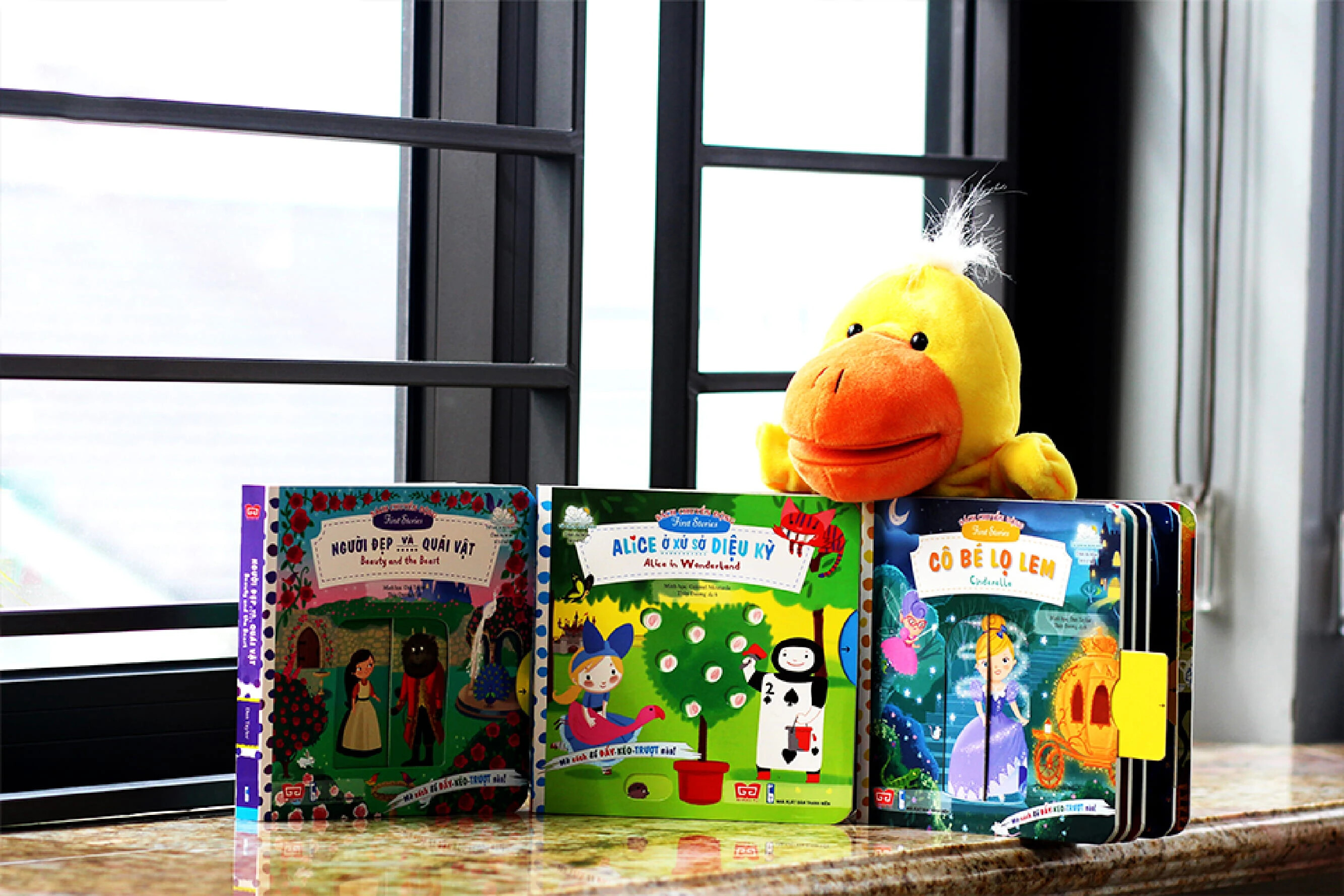 Sách Tương Tác, Chuyển Động - Bộ First Stories Cho Bé 0 - 6 Tuổi