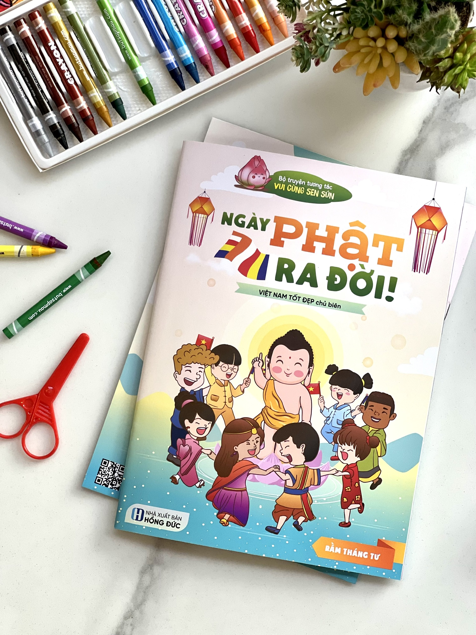 Sách tương tác Phật giáo cho thiếu nhi mừng lễ Phật đản - Vui cùng Sen sún: ngày Phật ra đời