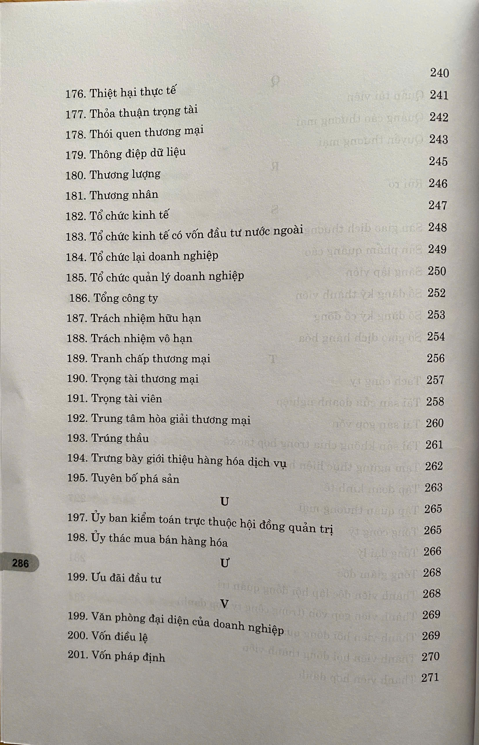 Thuật Ngữ Pháp Lý Trong Lĩnh Vực Thương Mại và Đầu Tư