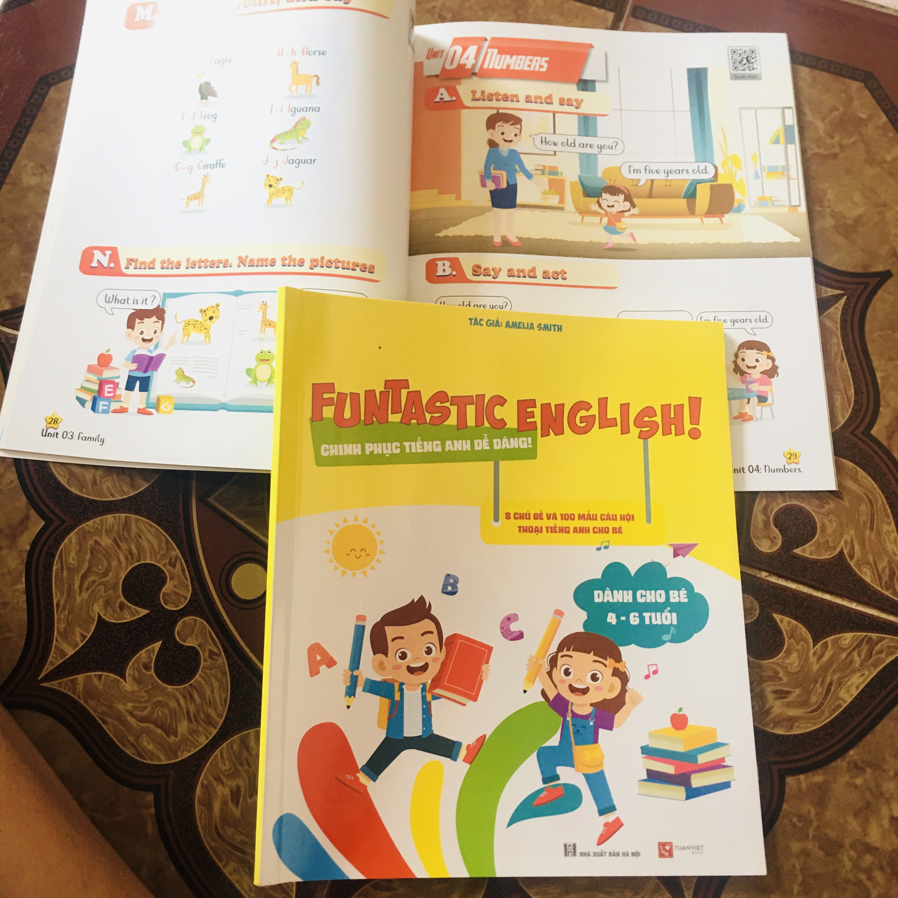 Sách- Chinh Phục Tiếng Anh dễ dàng (dành cho bé 4 - 6 tuổi) Funtastic English