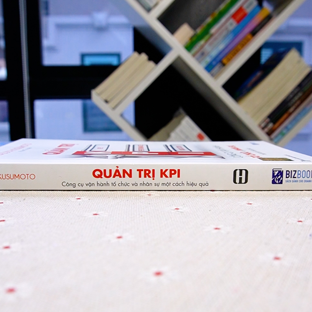 Cẩm Nang CEO Bí Quyết Để Trở Thành Nhà Lãnh Đạo Xuất Sắc: Quản Trị Kpi, Nâng Tầm Doanh Nghiệp, Bí Mật Quản Trị Nhân Lực Và OJT Công Cụ Phát Triển Nguồn Nhân Lực Kế Thừa