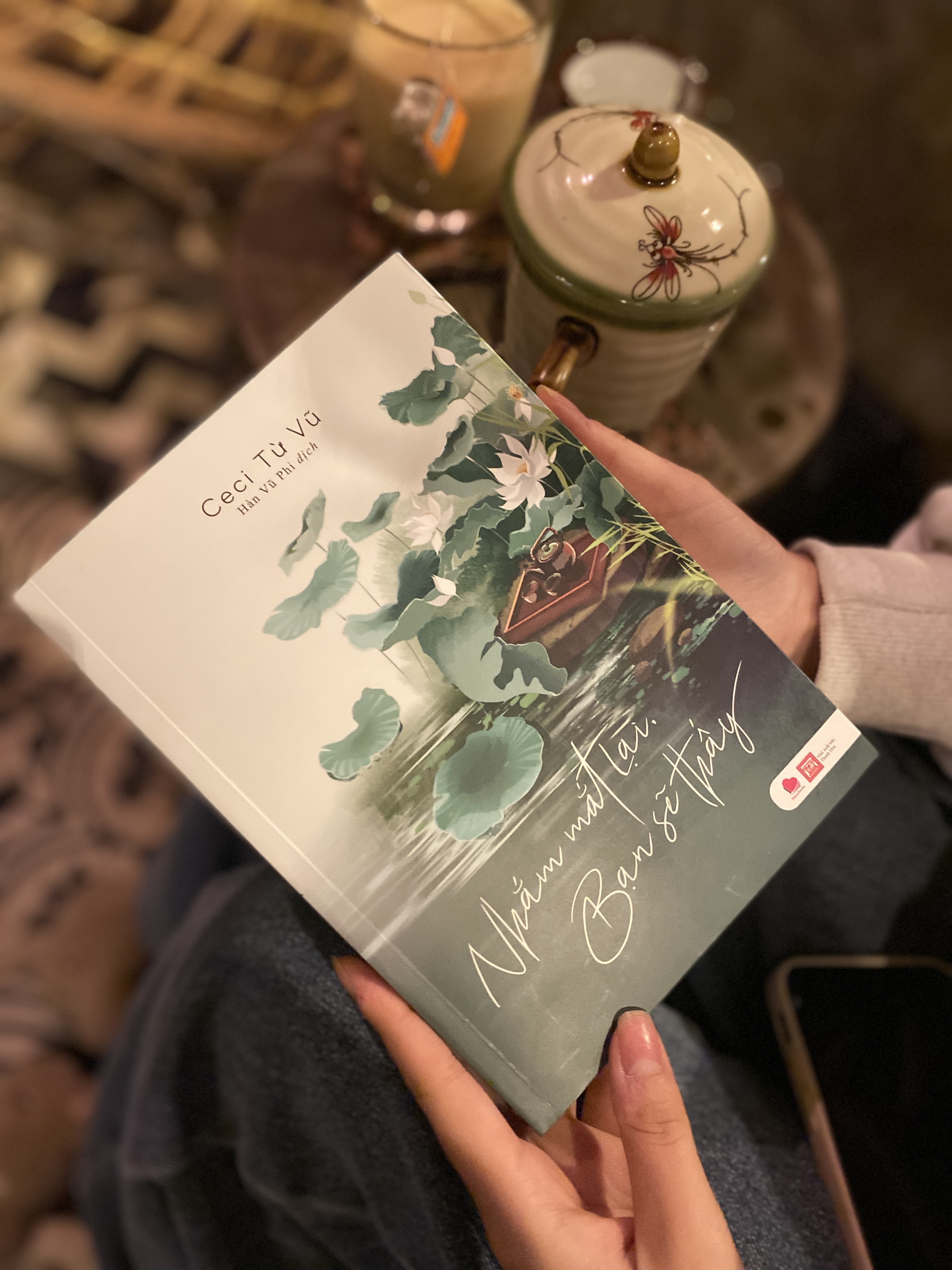 Sách - Nhắm mắt lại bạn sẽ thấy