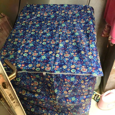 Áo che máy giặt cửa trên cho máy từ 11 - 15kg , vải dù cao cấp , bảo vệ máy giặt , chống thấm nước , bụi , chống ẩm cao bảo vệ máy luôn sạch và gọn gàng giao màu ngẫu nhiên