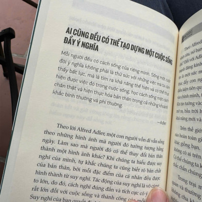 BỘ 9 CUỐN “KHAI SÁNG CUỘC ĐỜI - LỜI KHUYÊN TỪ 9 TRIẾT GIA VĨ ĐẠI”- Bizbooks