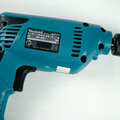 MÁY KHOAN SẮT 450W 10MM MAKITA 6411- HÀNG CHÍNH HÃNG