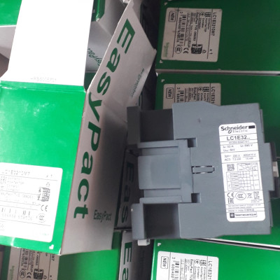 Khởi động từ LC1E3210 Schneider 3P-32A, 15kW coil 220V 50/60Hz | Hàng Chính hãng |