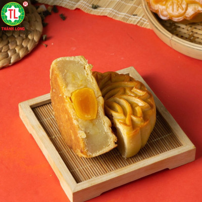 Hộp Bánh Trung Thu 2 bánh 1 trứng 150g - COMBO SUPER A4 - Thành Long (300g) - VIỆT NAM