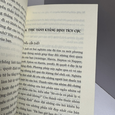 BỘ CÔNG CỤ ĐẶC TRỊ TRẦM CẢM - Nhiều tác giả - Tùng dịch - Thái Hà Books - Nhà xuất bản Thế Giới.