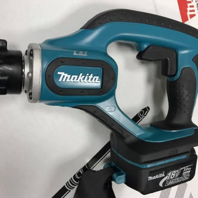 MÁY ĐẦM DÙI BÊ TÔNG DÙNG PIN 18V 25MM MAKITA DVR450Z (KHÔNG KÈM PIN VÀ SẠC) - HÀNG CHÍNH HÃNG