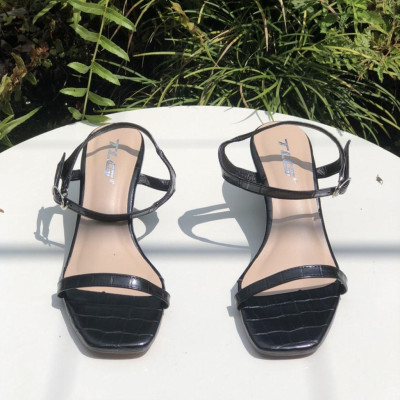 Sandal nữ đế xuồng hot trend trẻ trung năng động 21417