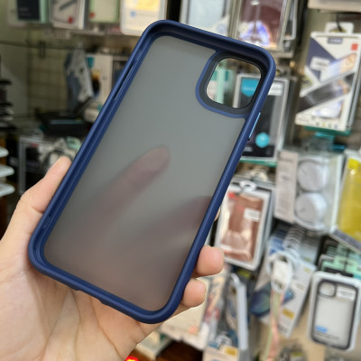 Ốp lưng Likgus lưng nhám dành cho iPhone 11 - hàng chính hãng