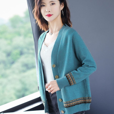 Áo khoác len nữ, áo cardigan len có cúc đóng len mềm mịn AK36