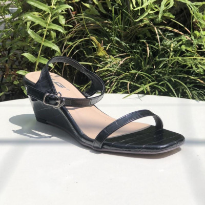 Sandal nữ đế xuồng hot trend trẻ trung năng động 21417