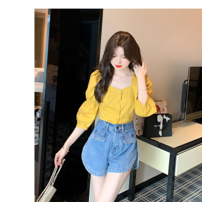 ÁO CỔ VUÔNG TAY NHÚN XINH XẮN