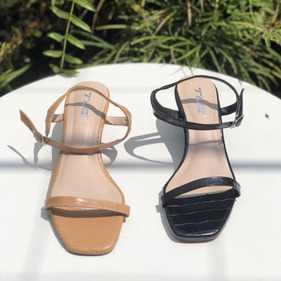 Sandal nữ đế xuồng hot trend trẻ trung năng động 21417