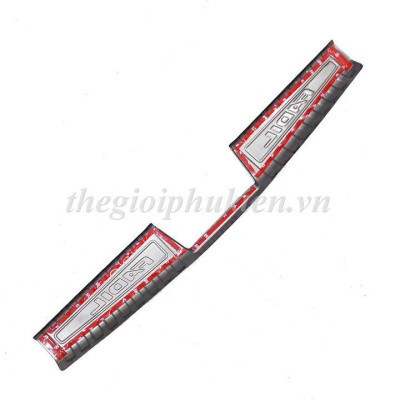BỘ SẢN PHẨM Nẹp bước chân và ốp chống trầy cốp Vinfast Fadil - Mẫu Titan