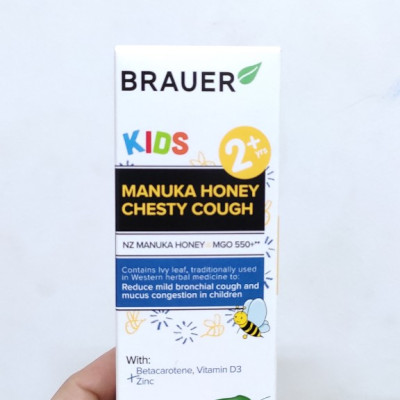 Siro giảm ho cho bé từ 2 tuổi Brauer Kids Manuka Honey Chesty Cough giảm ho khan, ho có đờm - QuaTangMe Extaste
